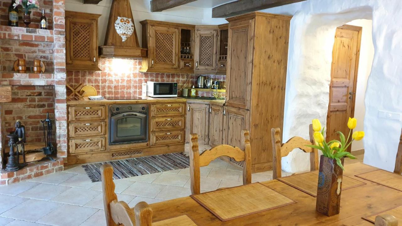 Deluxe Apartments In The City Center With Balcony Παρνού Εξωτερικό φωτογραφία