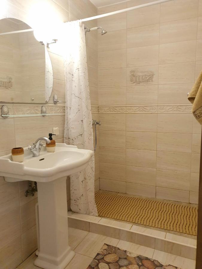 Deluxe Apartments In The City Center With Balcony Παρνού Εξωτερικό φωτογραφία