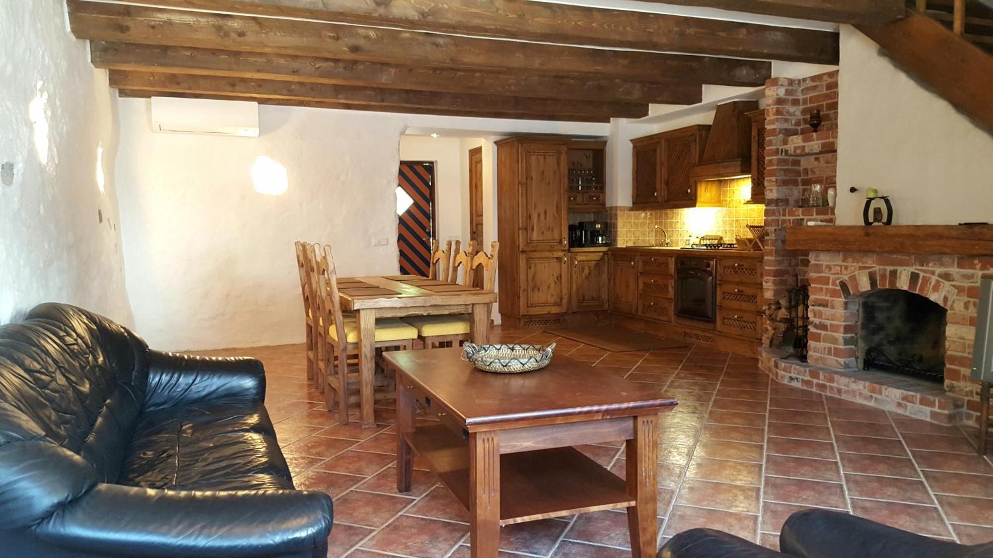 Deluxe Apartments In The City Center With Balcony Παρνού Εξωτερικό φωτογραφία